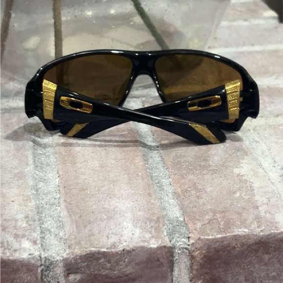 Oakley Black Sunglasses with Gold Lenses - Picture 3 of 6